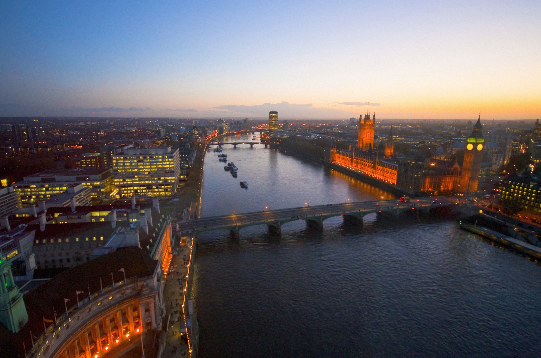 Thames London - The Heartbeat of Europe